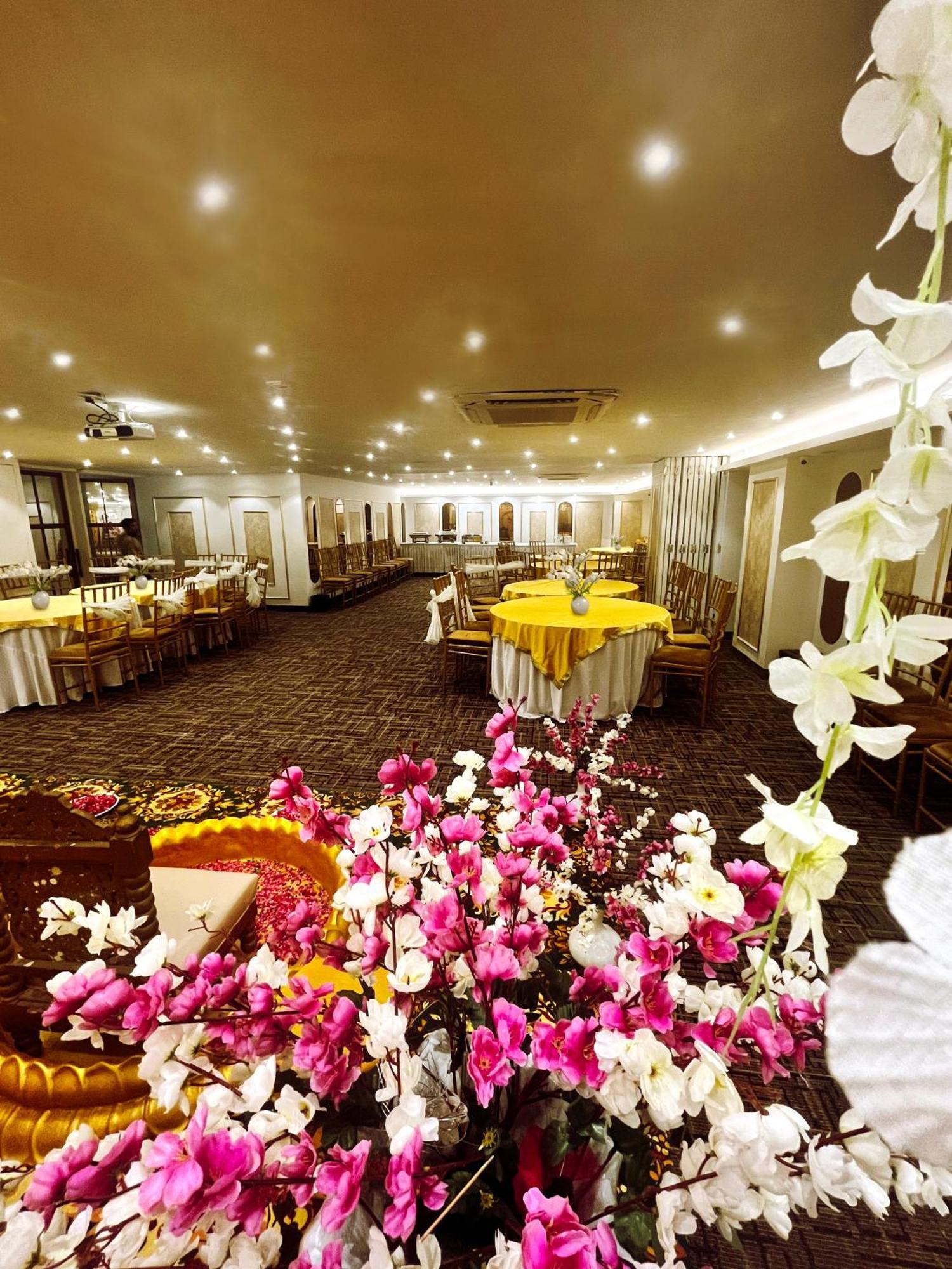 Hotel Town Pallace Inn Patel Nagar New Delhi Exterior photo